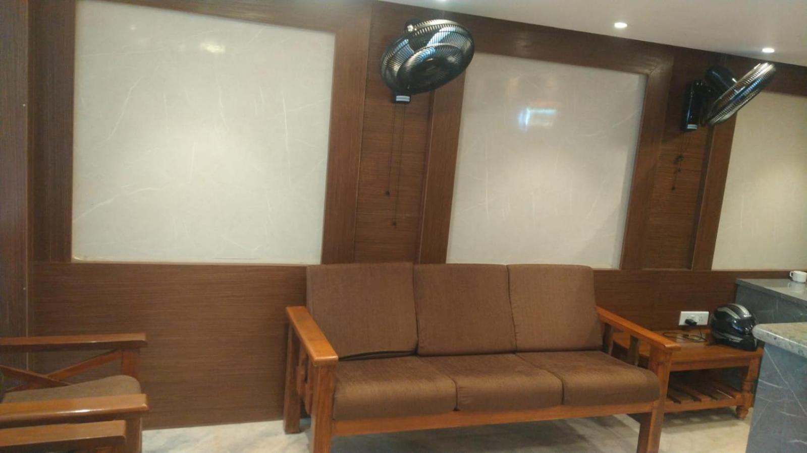 A.R Residency Hotell Chennai Exteriör bild