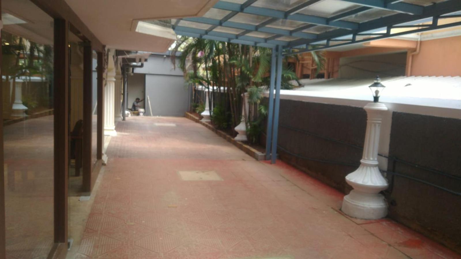 A.R Residency Hotell Chennai Exteriör bild