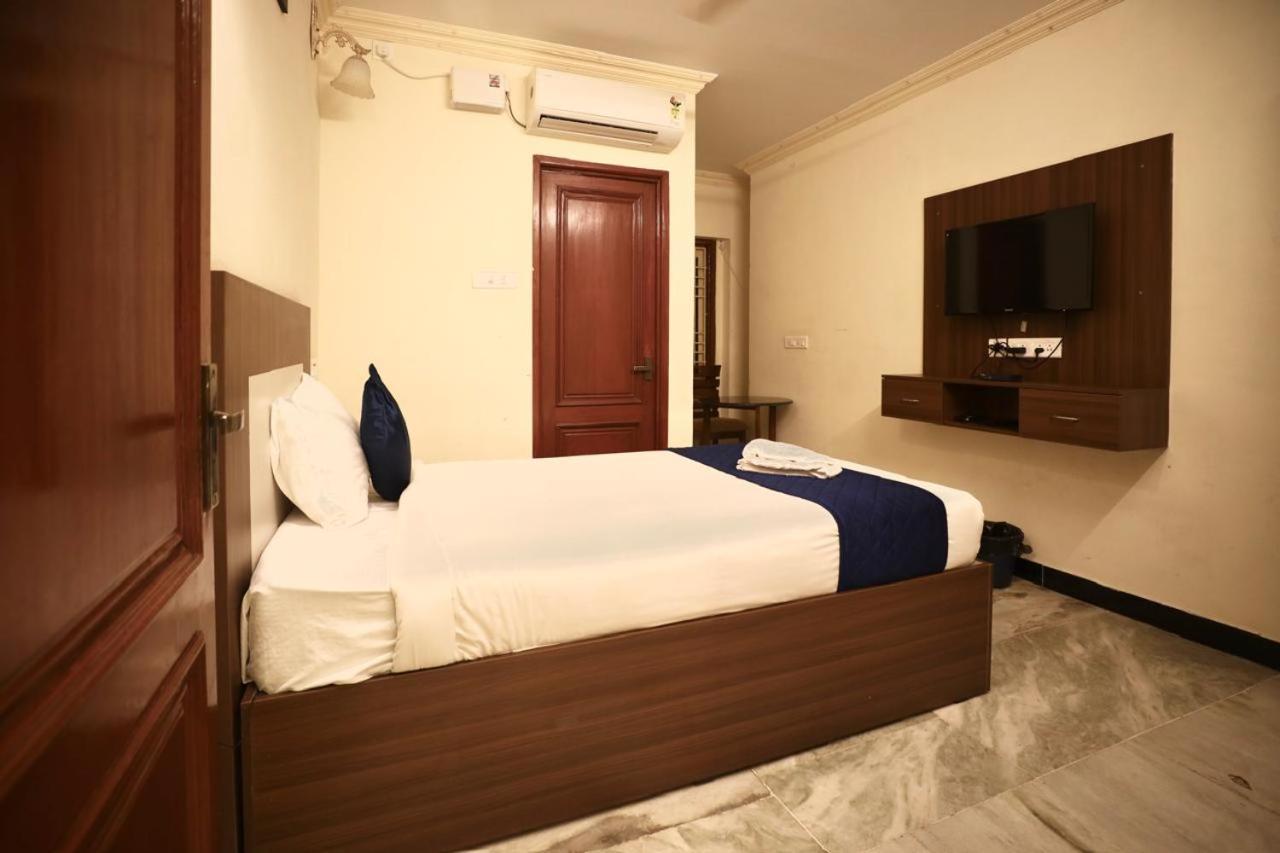 A.R Residency Hotell Chennai Exteriör bild